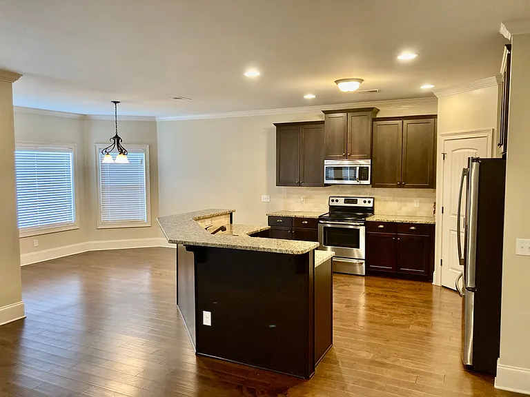 8758 Crenshaw Dr — Photo 15