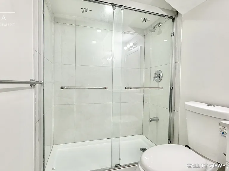 923 Guinness Cres #2 — Photo 9
