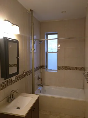 Rented by EXR | media 12