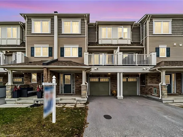 35 Nearco Cres, Oshawa, ON L1L 0J4