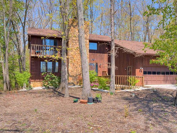 2nd image of 202 Givens Ln