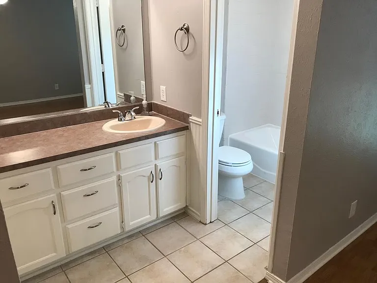 1029 Almond Dr — Photo 17
