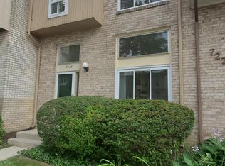 7273 Mill Run Dr, Derwood, MD 20855