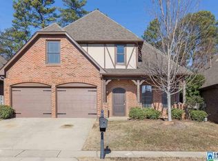 2307 Abbeyglen Cir, Hoover, AL 35226