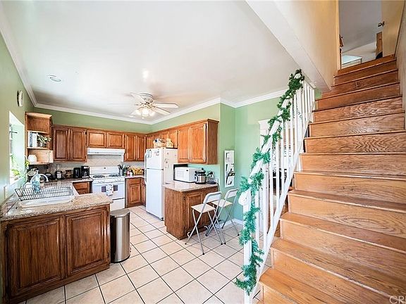 5th image of 1616 W 24th St