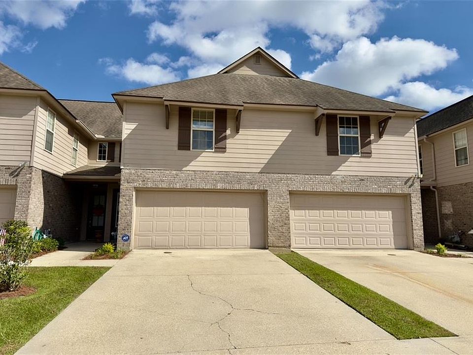 1st image of 18186 Pinehurst Dr