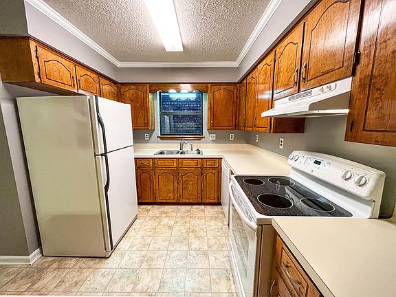 4th image of 519 Kaiser Dr