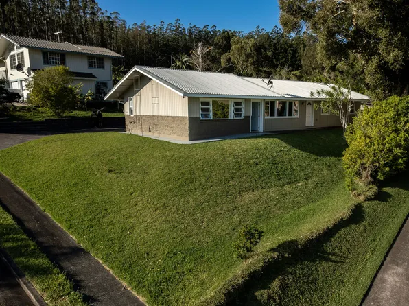 45-507 Palikekua St, Honokaa, HI 96727