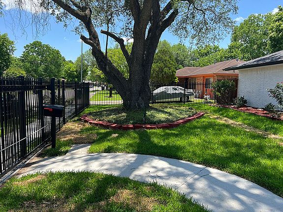 4th image of 2815 Dragonwick Dr