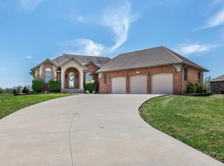 116 Elmview Dr, Ozark, MO 65721