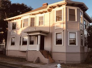 1701 Willow St, Alameda, CA 94501