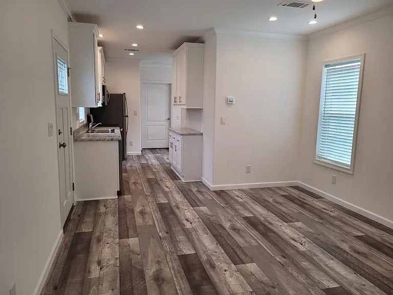 5600 Jennie St #15 — Photo 17
