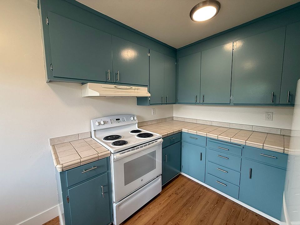 1st image of 3138 California St APT 2