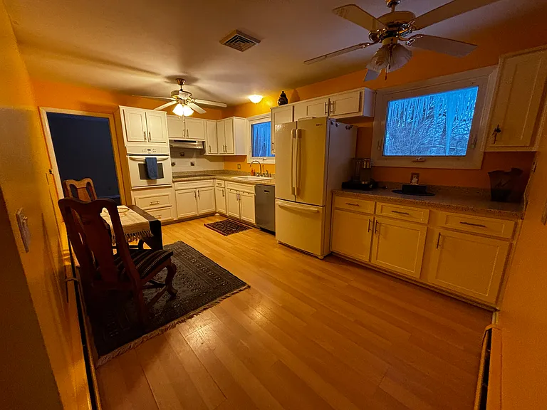 Large kitchen with plenty of storage space