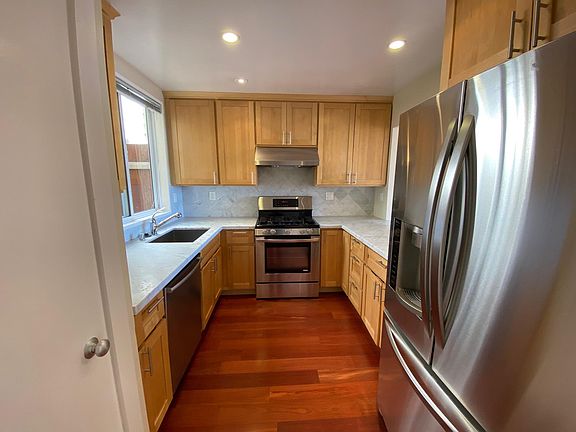 4th image of 1610 Taylor St APT 1