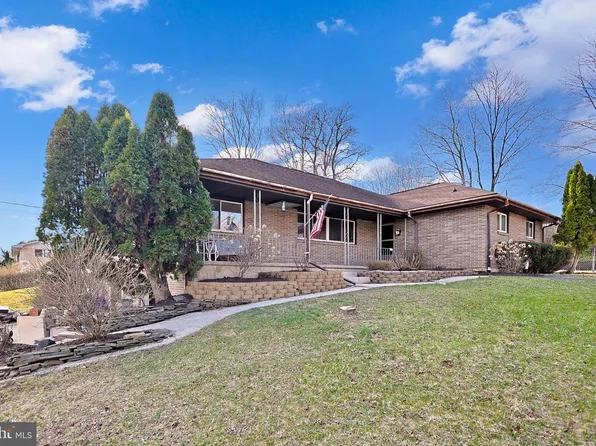 7 Ardmore Ave, Tamaqua, PA 18252