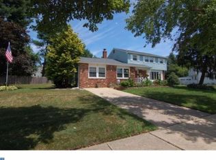 79 Greenwood Dr, Turnersville, NJ 08012