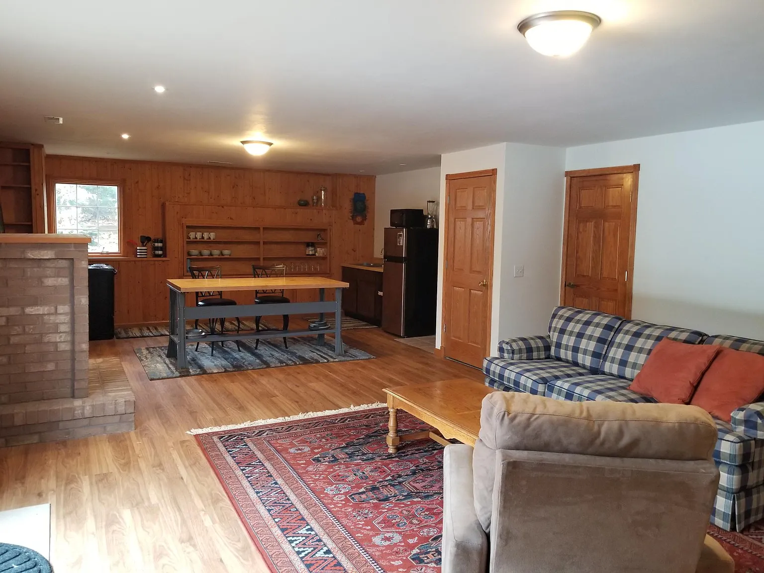 1 bed, 400 sqft, $1,000 — Photo 2
