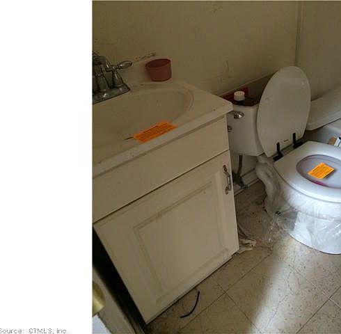 2nd image of 536 Woodward Ave