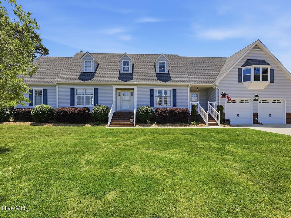 1st image of 215 Bayshore Drive