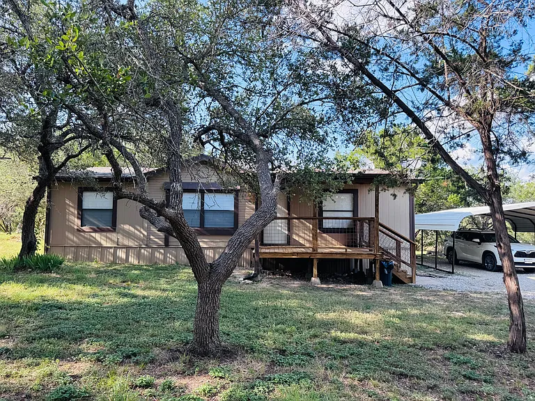 1340 W Fitzhugh Rd — Photo 1