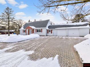 1309 Noretta Dr, North Mankato, MN 56003