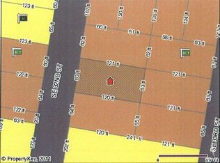 SE 32nd St, Oak Island, NC 28465