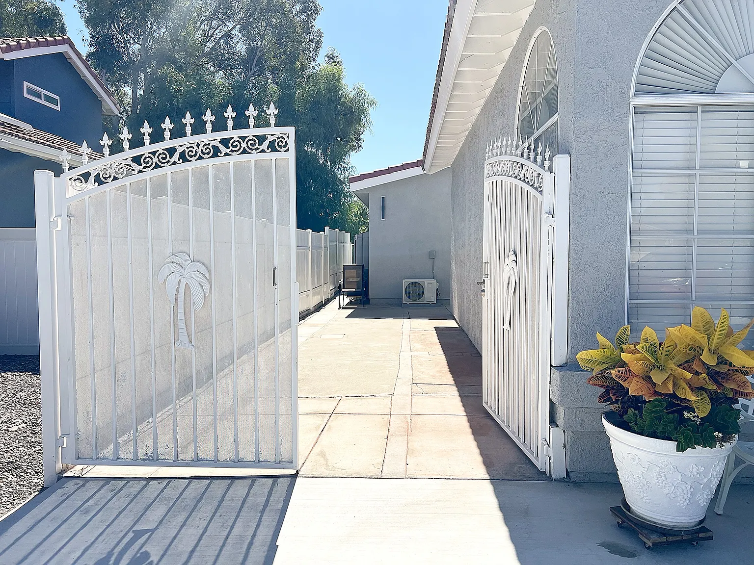 1 bed, 499 sqft, $2,100 — Photo 2