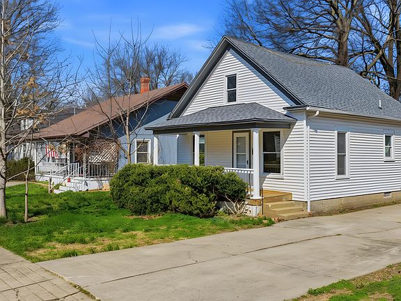 2nd image of 1525 E Cairo Street