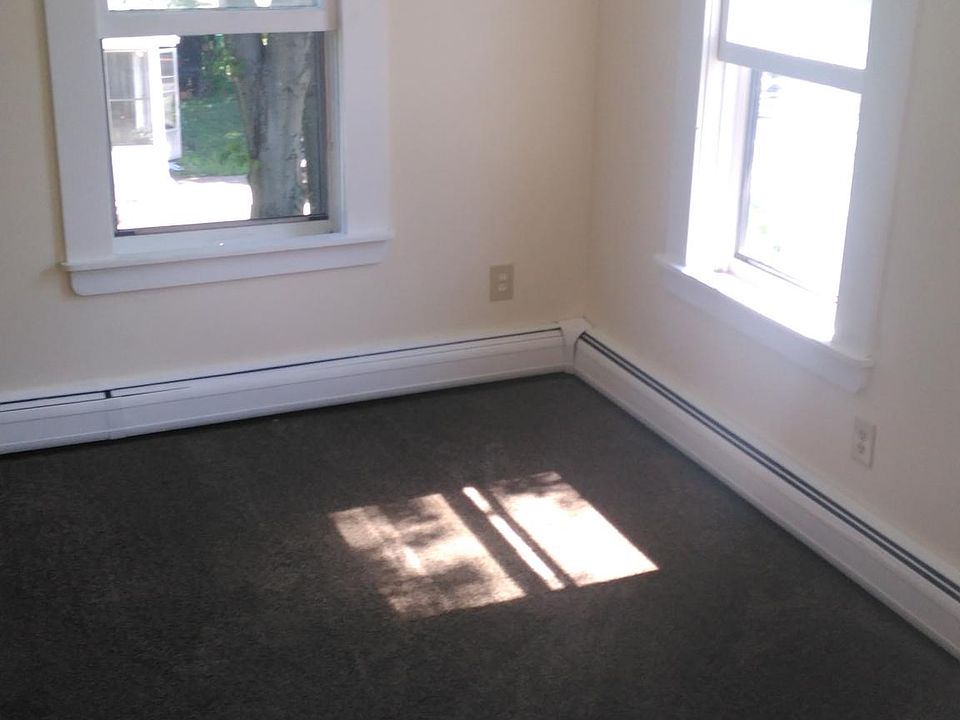 2nd image of 98 Innis Ave