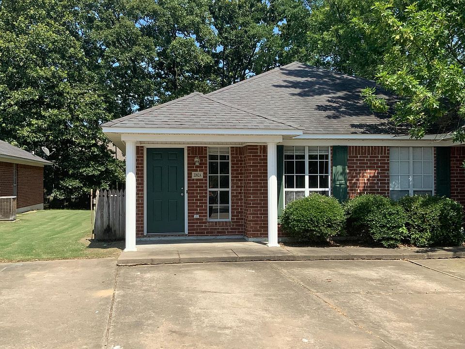 1st image of 2062 Silver Springs Cir #A