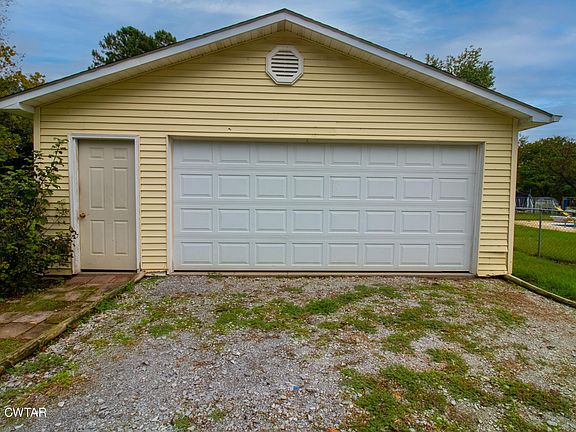 3rd image of 265 Jo Cir