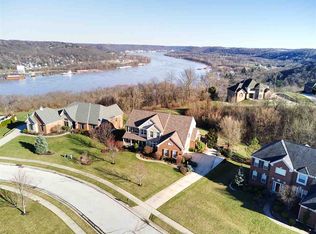1707 Grandview Dr, Hebron, KY 41048