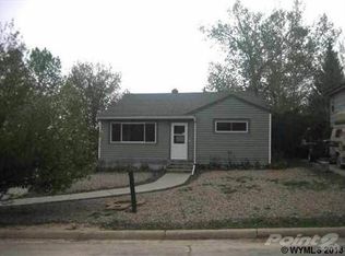 613 18th St, Evanston, WY 82930