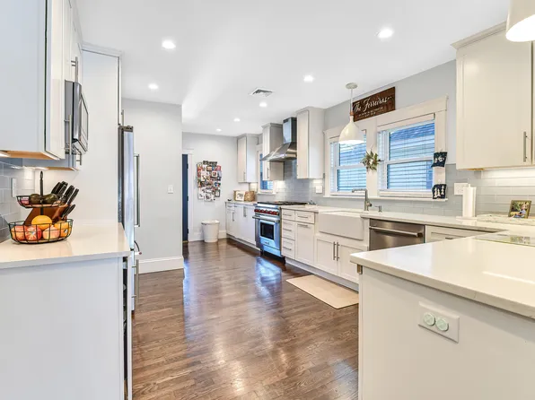 58 Metropolitan Ave Floor 2, Roslindale, MA 02131