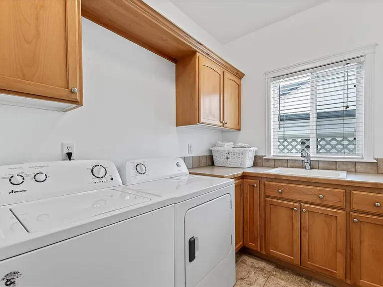 2544 W Teano Dr — Photo 10