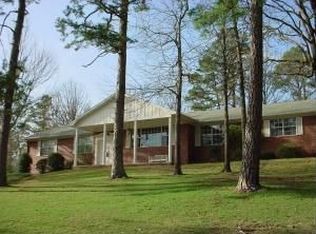 330 Lake Ridge Dr, Russellville, AR 72802