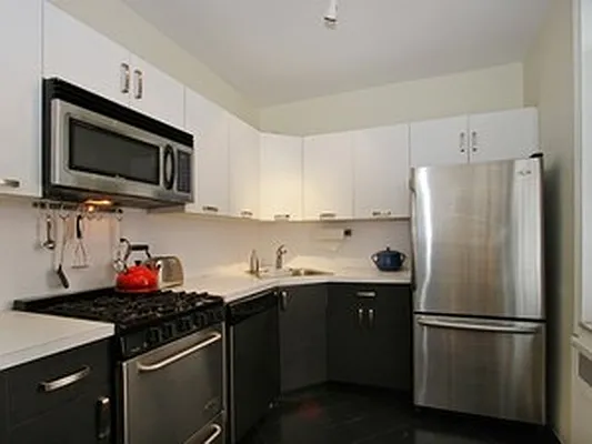 Rented by Corcoran | media 10