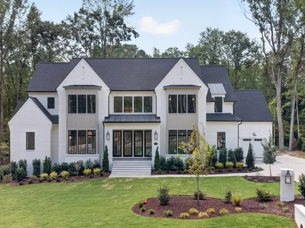 6477 Sanctuary Falls Dr, Raleigh, NC 27614