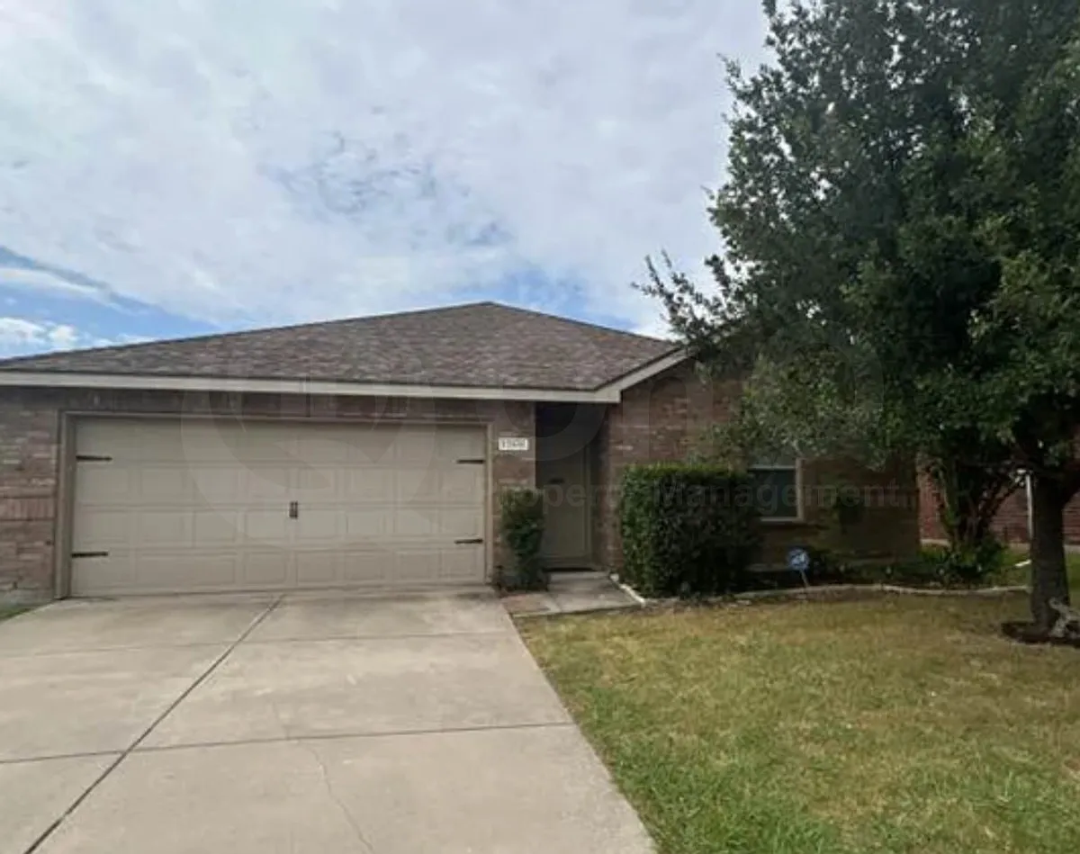 4 bed, 2.0 bath, 1777 sqft, $2,199 — Photo 2