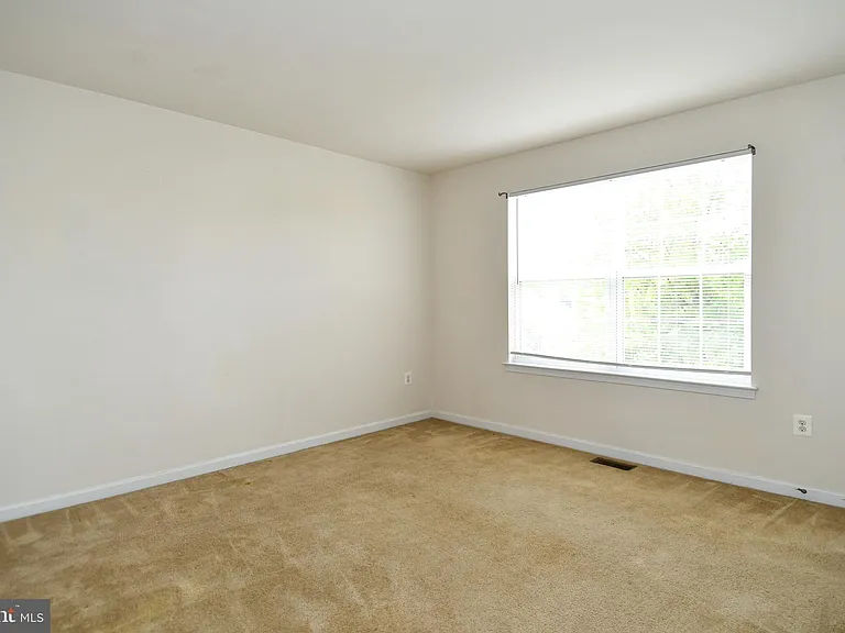 3082 American Eagle Blvd — Photo 29