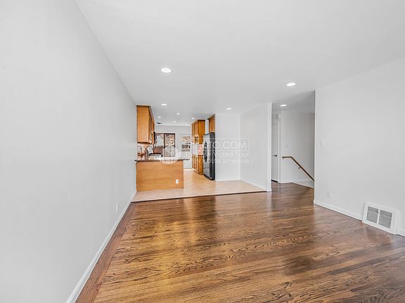 5th image of 41 Stanford Heights Ave