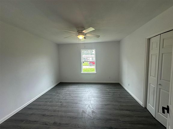 3rd image of 5962 Belcrest St