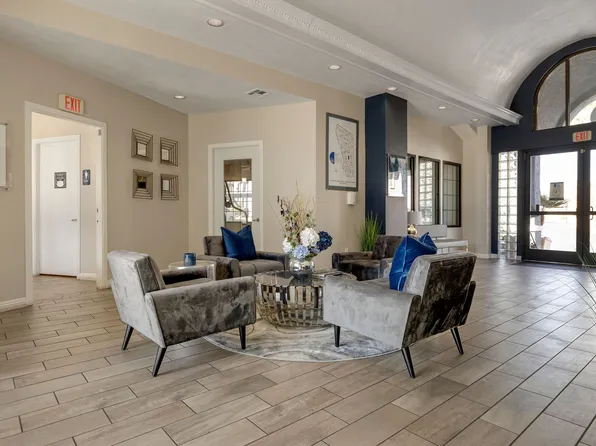 Bay Breeze Apartments