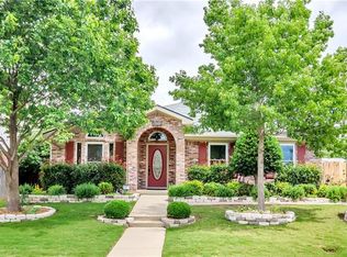 3855 Malibu Sun Dr, Fort Worth, TX 76137