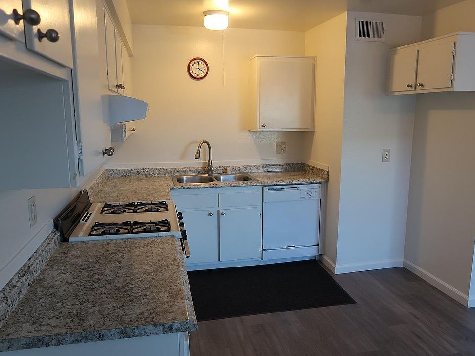 2nd image of 4732 Rey Dr #118