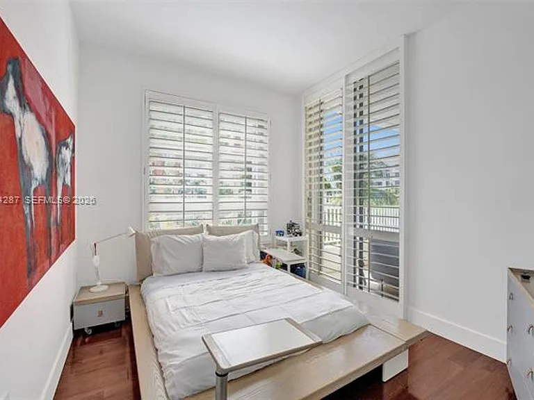 715 Crandon Blvd #406 — Photo 8