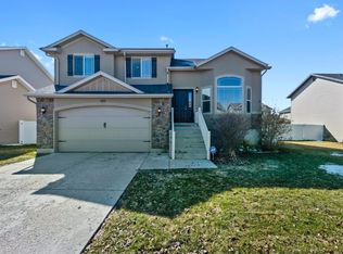 987 Chatham Dr N, North Salt Lake, UT 84054