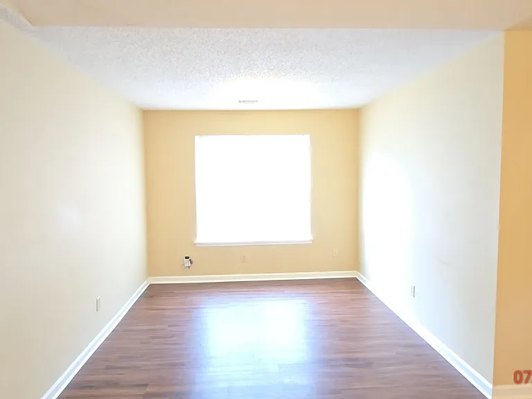 308 J C Ct — Photo 3