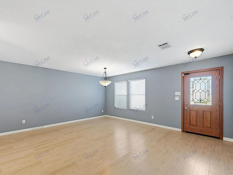 8401 Swan Park Dr — Photo 2